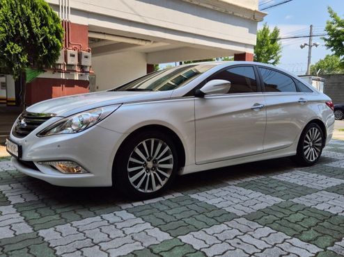 Hyundai Sonata CVVL Premium — пробег 111 345 км — фото 1 из 5