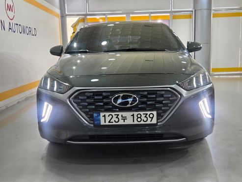 Hyundai Ioniq 1.6 HEV Q — пробег 138 170 км — фото 1 из 5