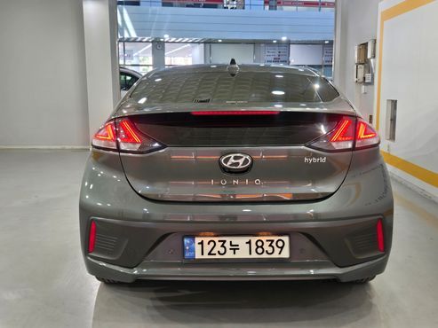 Hyundai Ioniq 1.6 HEV Q — пробег 138 170 км — фото 4 из 5