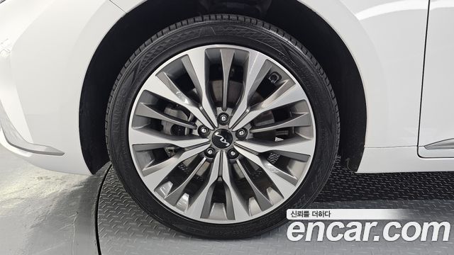 Kia K8 из Кореи Encar