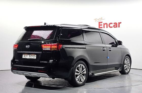Kia Carnival 7-seater Limousine President — пробег 114 596 км — фото 2 из 5