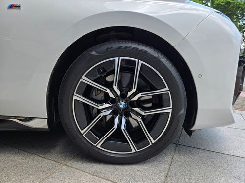 BMW 7-Series 740i sDrive M Sport — пробег 49 000 км — фото 5 из 5