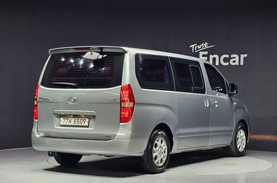 Hyundai Starex 11-Seater Wagon CVX Premium — пробег 104 774 км — фото 2 из 5