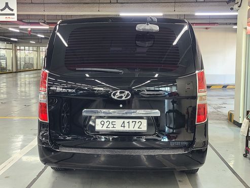 Hyundai Starex 5-Seater VAN CVX Premium — пробег 171 188 км — фото 4 из 5