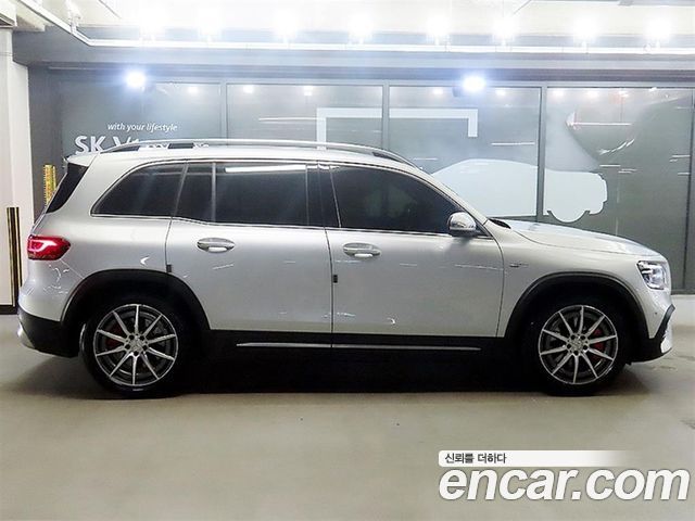 Mercedes-Benz GLB-Class AMG GLB35 4MATIC — пробег 77 298 км — фото 3 из 5