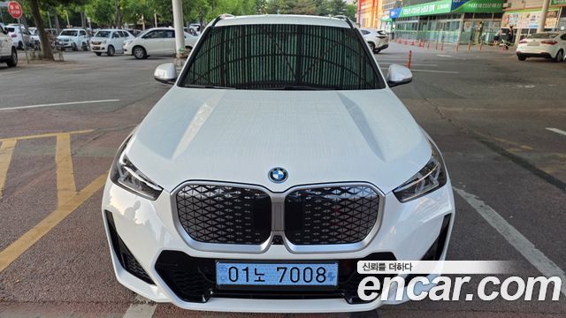 BMW iX1 из Кореи Encar