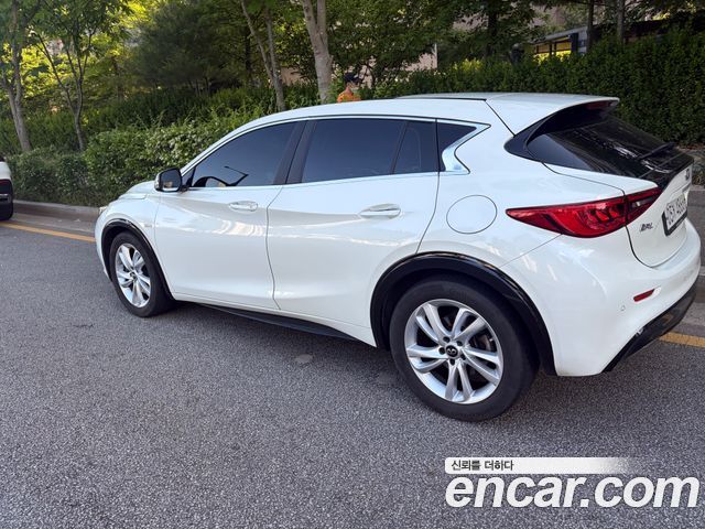 Infiniti Q30 из Кореи Encar