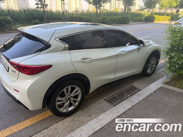 Infiniti Q30 из Кореи Encar