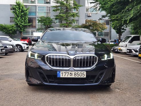 BMW 5-Series 520i M Sport — пробег 51 000 км — фото 1 из 5