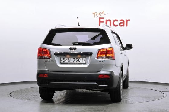Kia Sorento Diesel 2.0 2WD TLX High-Deluxe — пробег 174 518 км — фото 4 из 5
