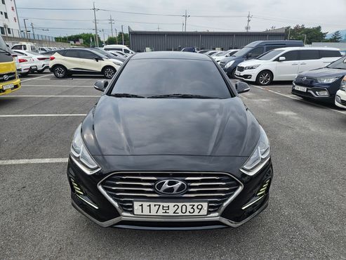 Hyundai Sonata 2.0 Smart — пробег 230 536 км — фото 2 из 5