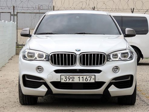 BMW X6 M50d — пробег 144 000 км — фото 1 из 5