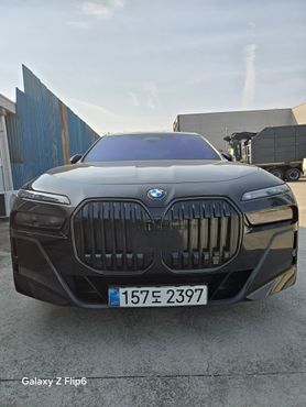 BMW 7-Series 740i xDrive M Sport Limited — пробег 23 000 км — фото 3 из 5