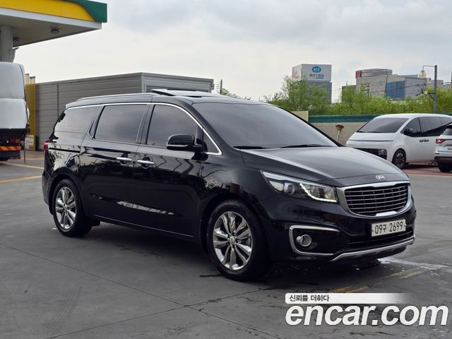 Kia Carnival 9-seater Prestige — пробег 92 000 км — фото 1 из 5