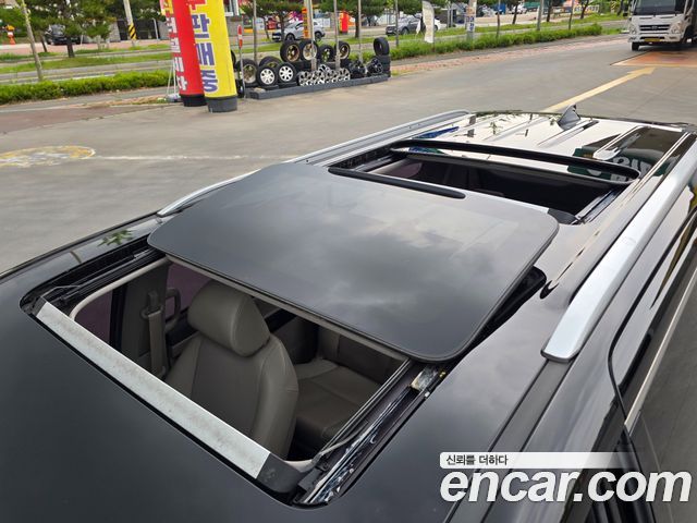 Kia Carnival 9-seater Prestige — пробег 92 000 км — фото 5 из 5