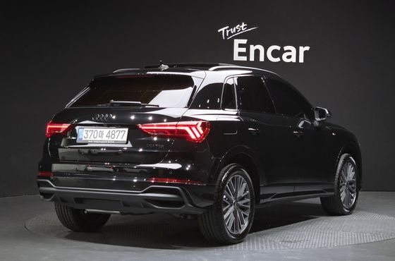 Audi Q3 35 TDI Premium — пробег 4 274 км — фото 2 из 5