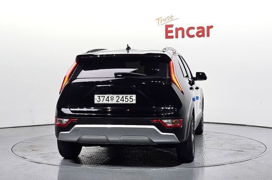 Kia Niro Prestige — пробег 107 558 км — фото 4 из 5