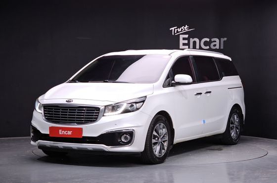 Kia Carnival 9-seater Luxury — пробег 180 955 км — фото 1 из 5