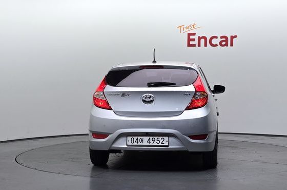 Hyundai Accent Diesel WIT 1.6 VGT Smart — пробег 112 988 км — фото 4 из 5