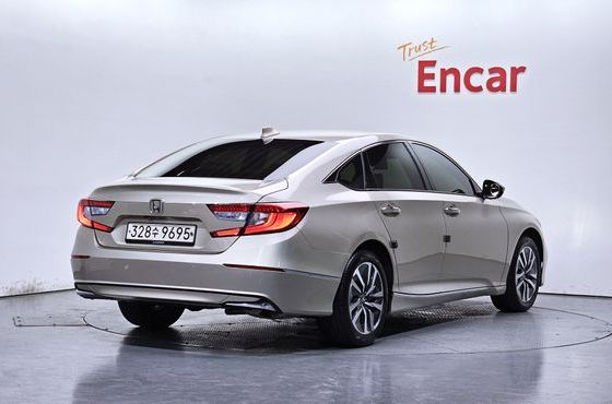 Honda Accord 2.0 Hybrid EX-L — пробег 100 032 км — фото 2 из 5