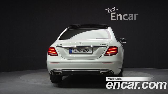 Mercedes-Benz E-Class из Кореи Encar