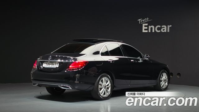 Mercedes-Benz C-Class из Кореи Encar