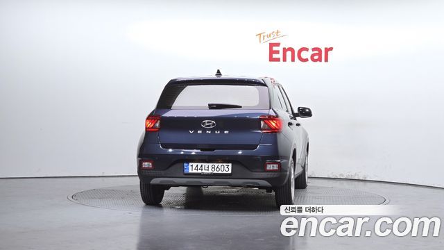 Hyundai Venue из Кореи Encar