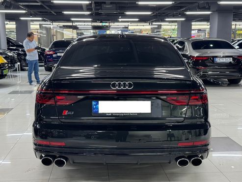 Audi S8 4.0 TFSI Quattro LWB — пробег 44 500 км — фото 4 из 5