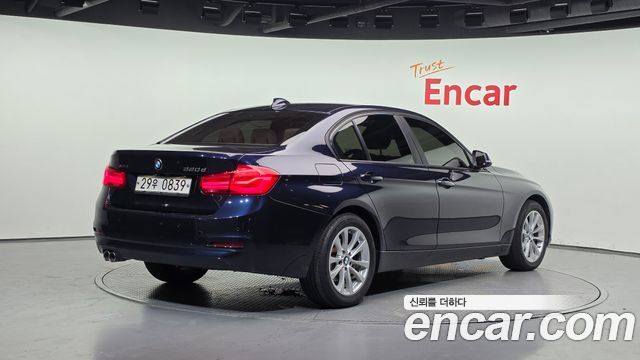 BMW 3-Series 320d xDrive — пробег 93 546 км — фото 2 из 5