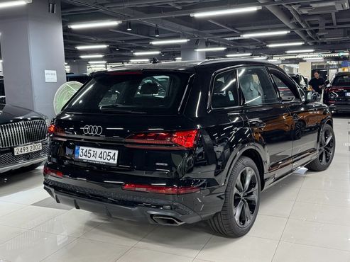 Audi Q7 55 TFSI Quattro Premium — пробег 13 км — фото 3 из 5