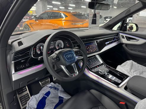 Audi Q7 55 TFSI Quattro Premium — пробег 13 км — фото 4 из 5