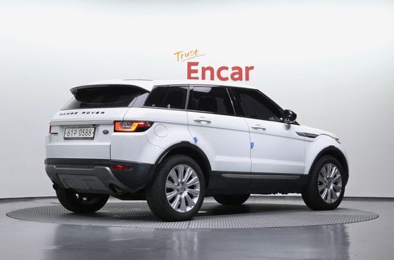 Land Rover Range Rover Evoque 2.0 TD4 HSE — пробег 122 581 км — фото 2 из 5