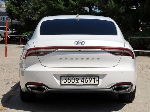 Hyundai Grandeur 3.0 LPi Rent Car Premium — пробег 79 516 км — фото 4 из 5