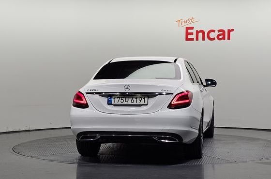 Mercedes-Benz C-Class C220 d 4MATIC — пробег 37 030 км — фото 4 из 5
