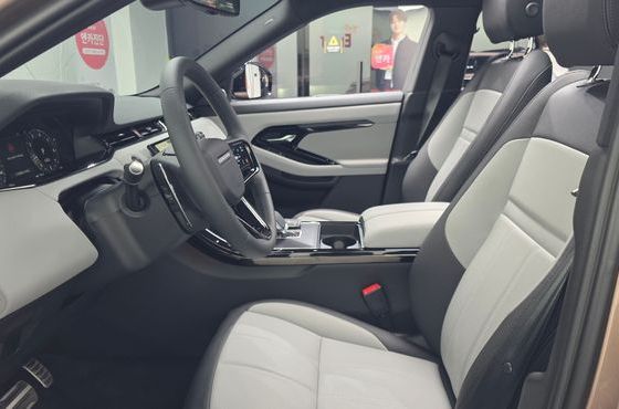 Land Rover Range Rover Evoque P250 Dynamic SE — пробег 862 км — фото 3 из 5