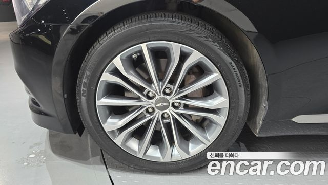 Hyundai Genesis из Кореи Encar