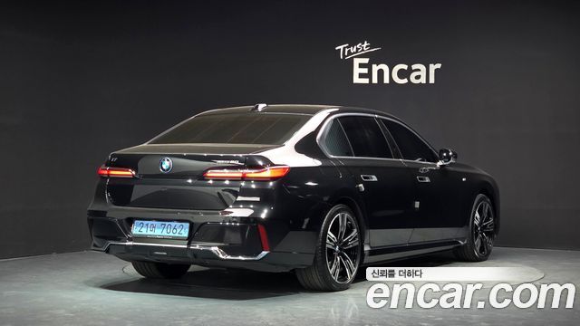 BMW i7 из Кореи Encar