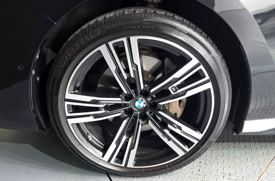 BMW i7 xDrive 60 M sport — пробег 105 525 км — фото 5 из 5