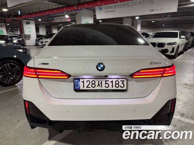 BMW 5-Series 530i xDrive M Sport — пробег 29 980 км — фото 4 из 5