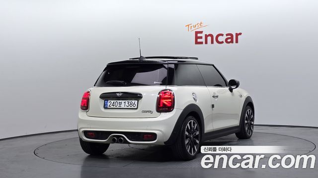 Mini Cooper HIGH 3rd — пробег 46 082 км — фото 2 из 5