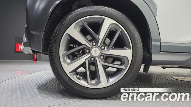 Hyundai Kona из Кореи Encar