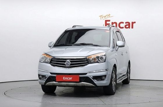 Ssangyong KORANDO 4WD Outdoor Edition 9-seater — пробег 79 948 км — фото 3 из 5
