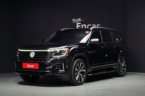 Volkswagen Atlas 2.0 TSI R-LINE 7-Seater — пробег 17 653 км — фото 1 из 5