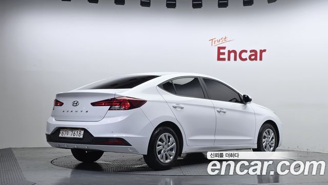 Hyundai AVANTE из Кореи Encar