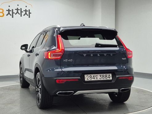 Volvo XC40 T4 Inscription — пробег 47 723 км — фото 2 из 5
