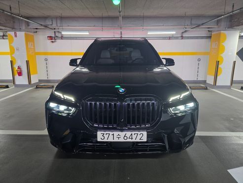 BMW X7 xDrive 40i M Sport 7STR — пробег 41 500 км — фото 1 из 5