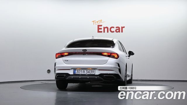 Kia K5 из Кореи Encar