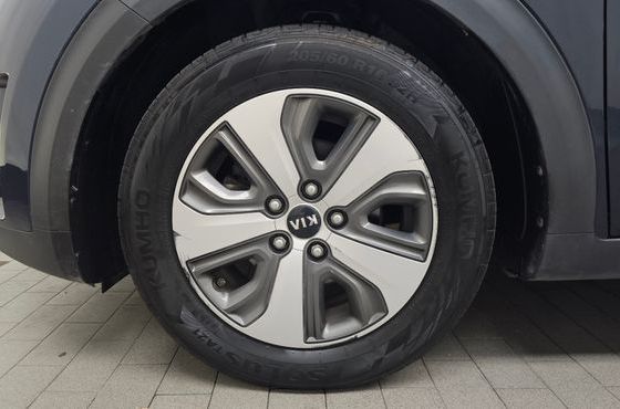 Kia Niro Prestige — пробег 185 117 км — фото 5 из 5