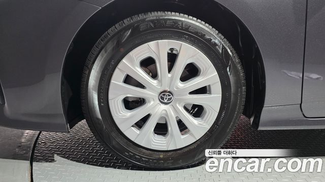 Toyota Prius 1.8 — пробег 44 375 км — фото 5 из 5