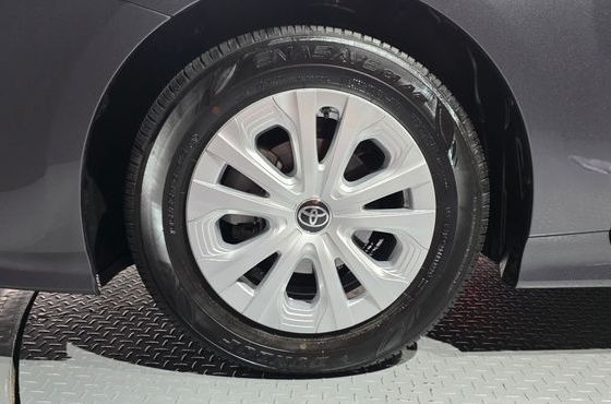 Toyota Prius 1.8 — пробег 44 375 км — фото 5 из 5